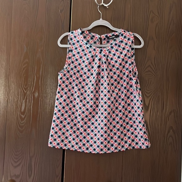 Nine West sleeveless turquoise/ white/ coral patterned blouse. Size Medium - Picture 1 of 7